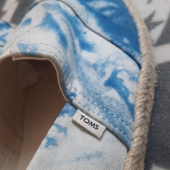 Toms Womens Classic Blue Tie Dye Alpargata Canvas Slip On Flats Size 10 - Picture 7 of 10
